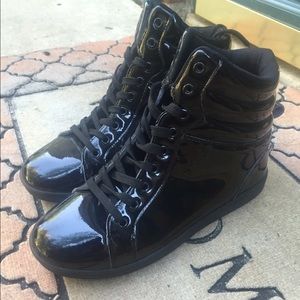 Black shiny sneakers