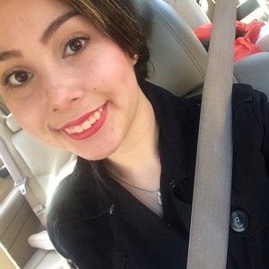 Meet your Posher, Selena