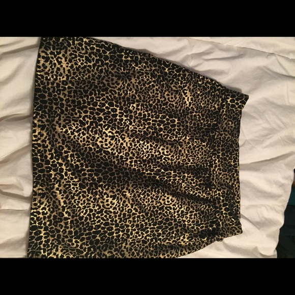 Forever 21 cheetah print mini skirt