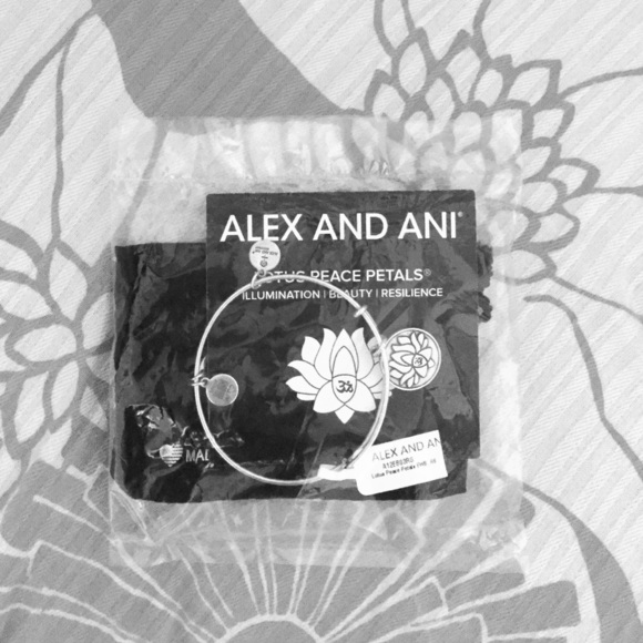 Alex and Ani Jewelry - NWT! Alex and Ani Lotus Peace Petal bracelet