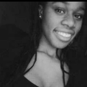 Meet your Posher, Akosua