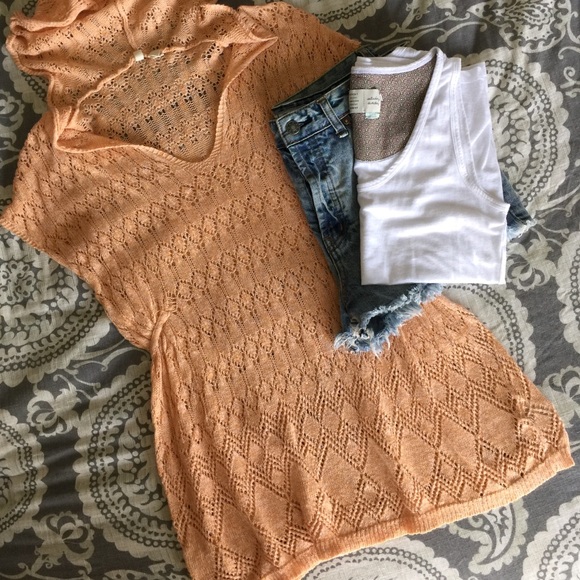Anthropologie Sweaters - anthropologie peach knit short sleeve sweater
