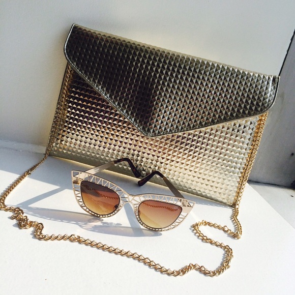 SOLD! - Picture 3 of 4