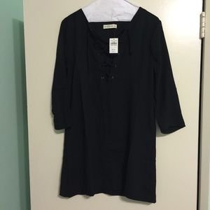 Abercrombie & Fitch lace up 3/4 sleeve dress