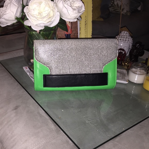 H&M Clutches & Wallets - Clutch handbag