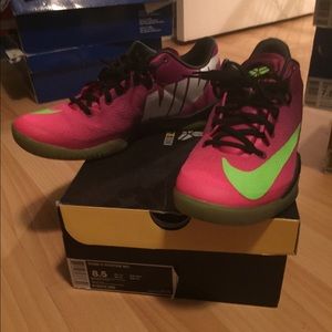 Nike Kobe mambacurials