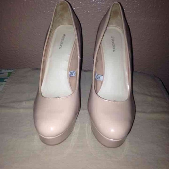 Steve Madden Like Cream Color Heels