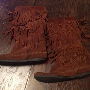 Minnetonka Moccasin Boots
