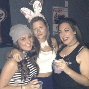 Meet your Posher, Danielle