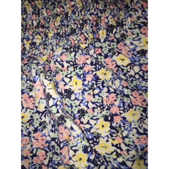 Wet Seal Floral Shorts - Picture 3 of 3