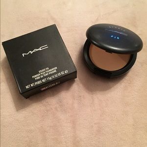 MAC STUDIO FIX POWDER PLUS FOUNDATION