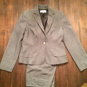 ***SOLD***Calvin Klein pant suit 6P