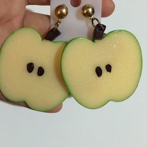apple earring