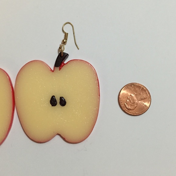 apple earring - Picture 2 of 2