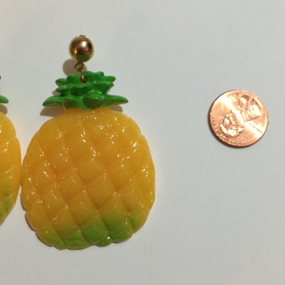 pineapple earring - Picture 2 of 2