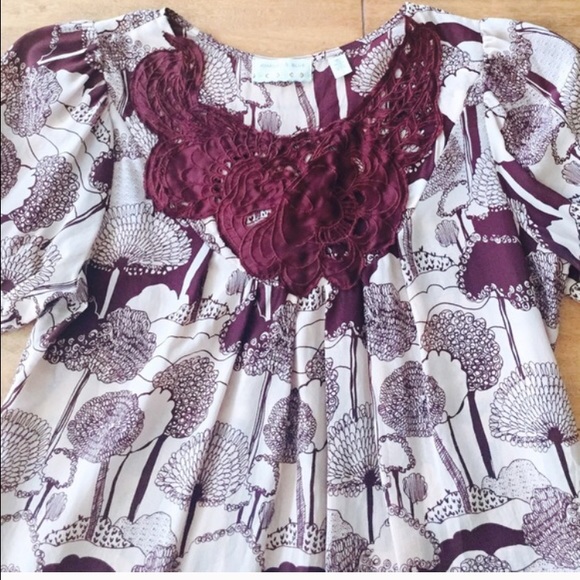 Kimchi Blue Silk Top--Reposhing ๐Urban Outfitters - Picture 2 of 3