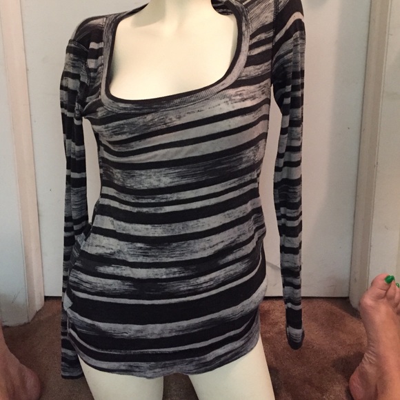 Grey and white long sleeve yoga top