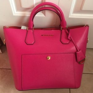 Authentic Michael Kors Greenwich MD Grab Bag