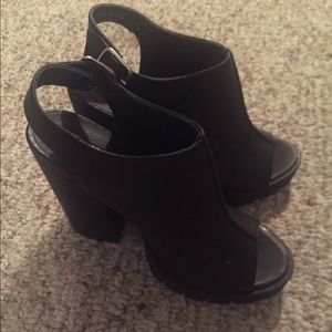 Classy party heels❤️