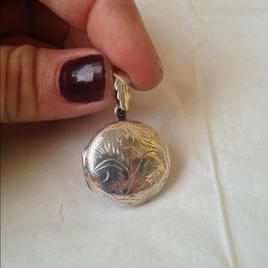Circle locket .925 Sterling Silver