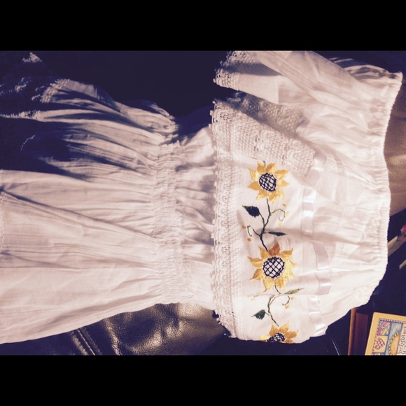 White cotton summer top.  Brand new never worn