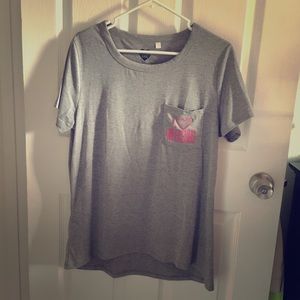 Gray T-shirt with "I ❤️ Weekends" on pocket