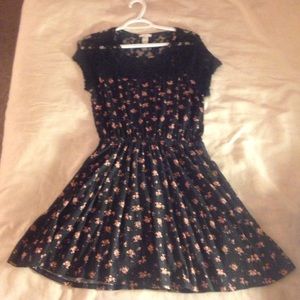 Floral forever 21 dress.