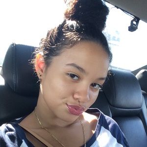 Meet your Posher, Brianne