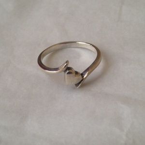 Dainty heart .925 Serling Silver Ring size 6