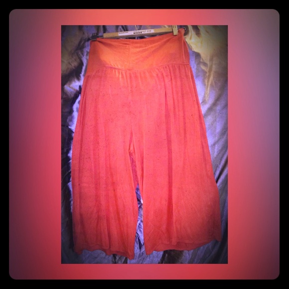 Cute super soft yoga goucho