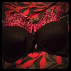 2 bras 42D