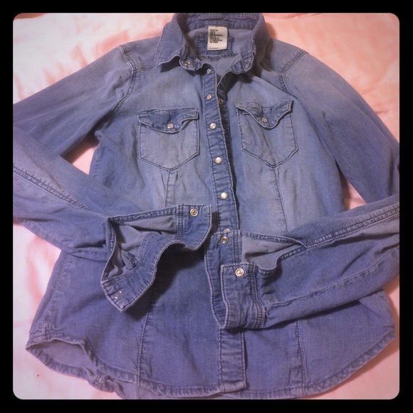 Denim long sleeve button up