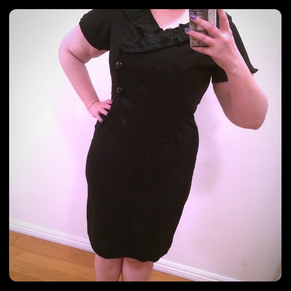 1 MORE DAY! ✨ Collectif Dress - Vintage Inspired