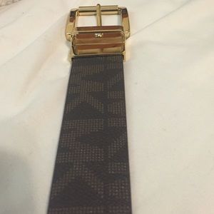 Brown Micheal Kors belt
