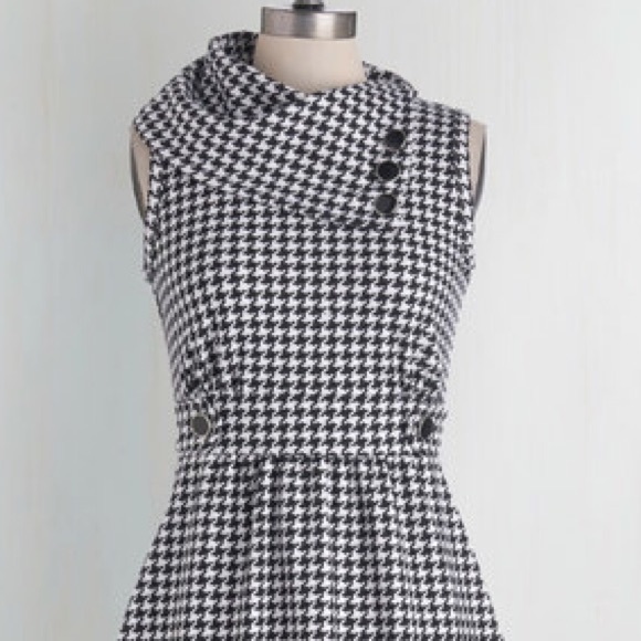 Coach Tour Dress in Scholastic from Monteau