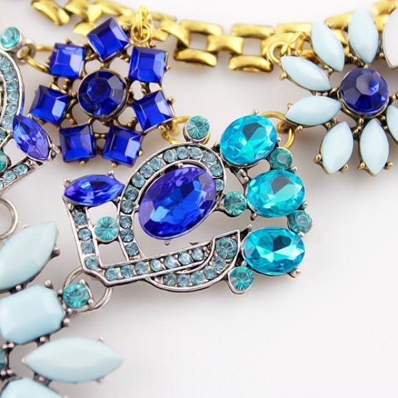 🎉HOST PICK🎉 Fashion statement necklace - Picture 2 of 2