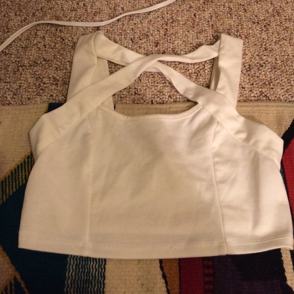 White crop top from Tobi