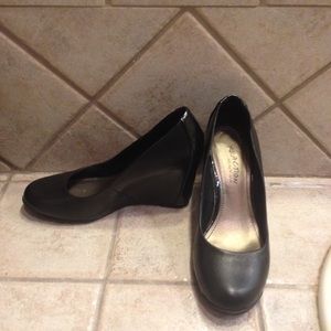Kenneth Cole reaction full leather black wedges 38
