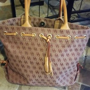 Medium size handbag
