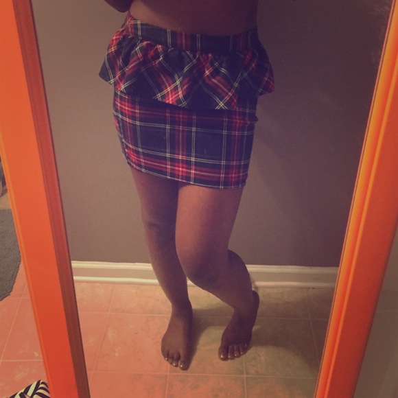 Sexy school girl skirt !!