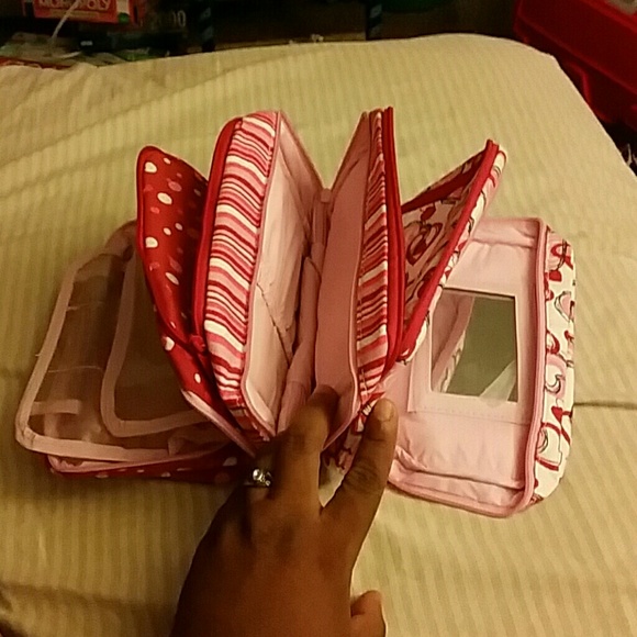 Avon Accessories - Makeup bag