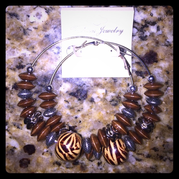 Beautiful brown and silver hoop earrings