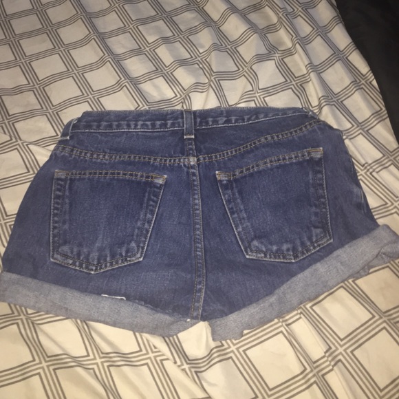 High wasted shorts 🌸 - Picture 3 of 3