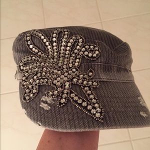 Buckle hat with bling