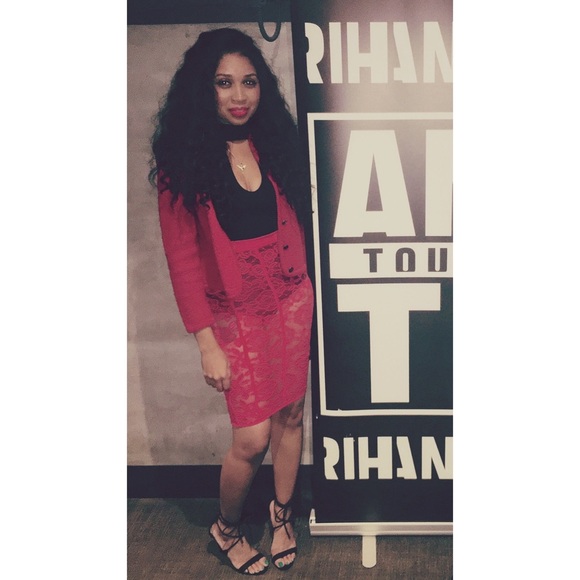 Meet your Posher, Bianca - Picture 4 of 4