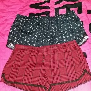 **SOLD**Black & Red LARGE vs shorts