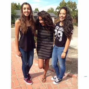 Meet your Posher, Daniela