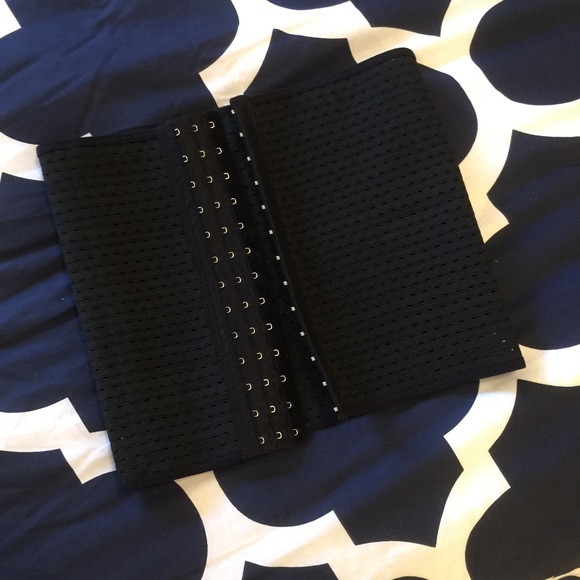 Waist trainer