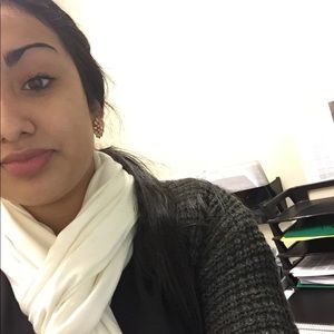 Meet your Posher, Daniela