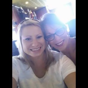 Meet your Posher, Kimberly l.